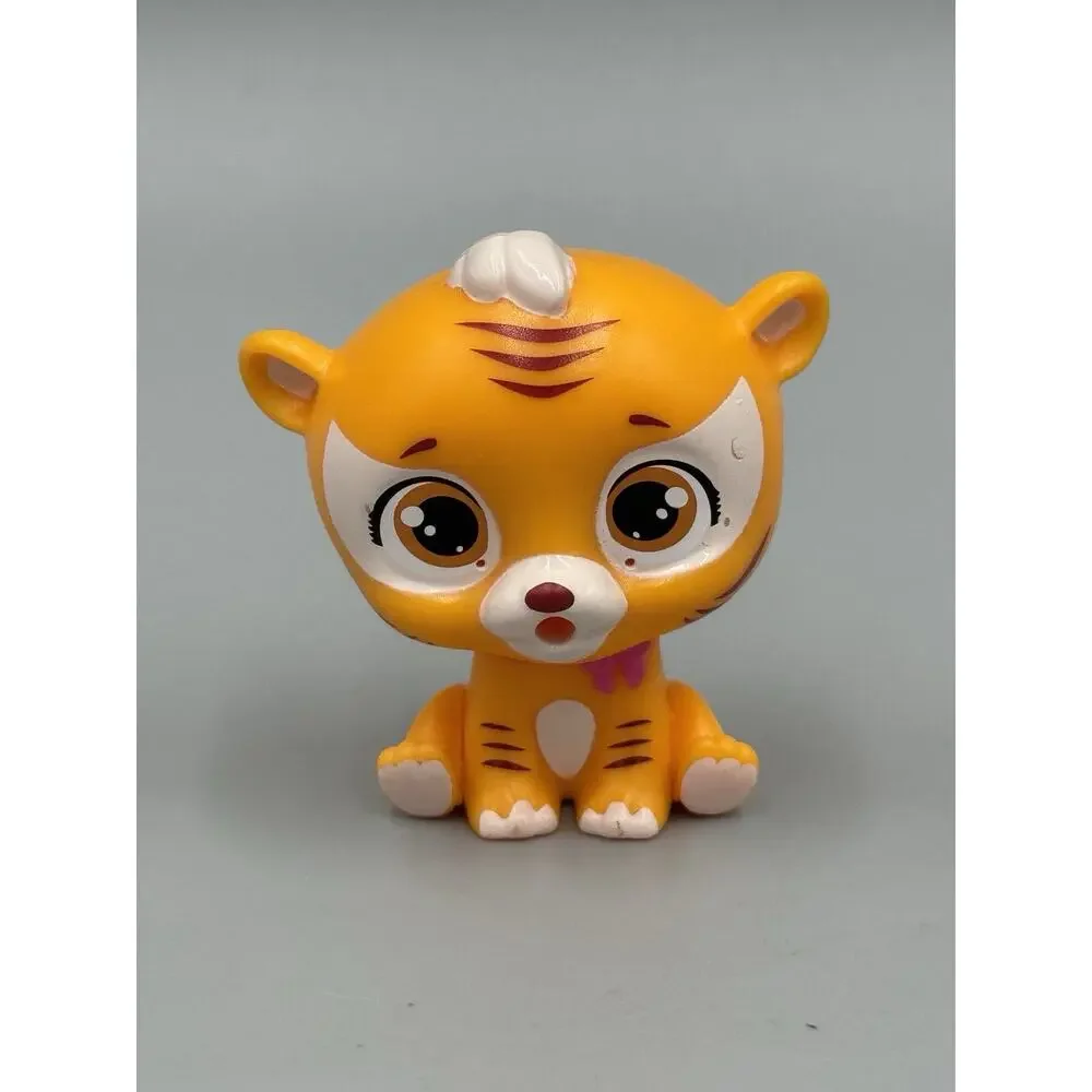 Set Of 2 Plastic Colorful Adorable Animal Pet Figures